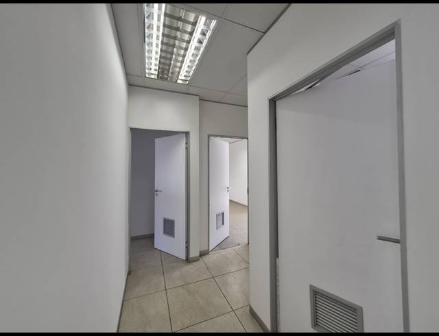 181M² OFFICE TO LET IN ROSEBANK